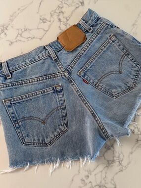 Vintage Levi's Cutoff Jean Denim Shorts - Size 27